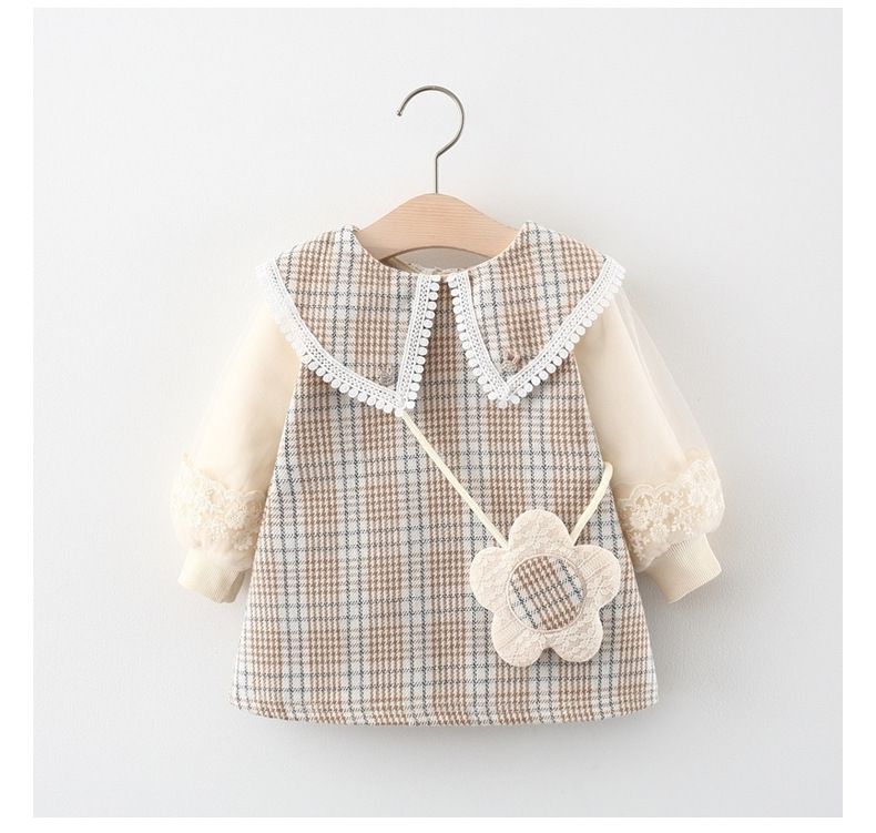 Autumn and Winter Girls' Plaid Patchwork Dress with Lace Long Sleeves, Sweet Princess Dress with Floral Decoration for Kids.