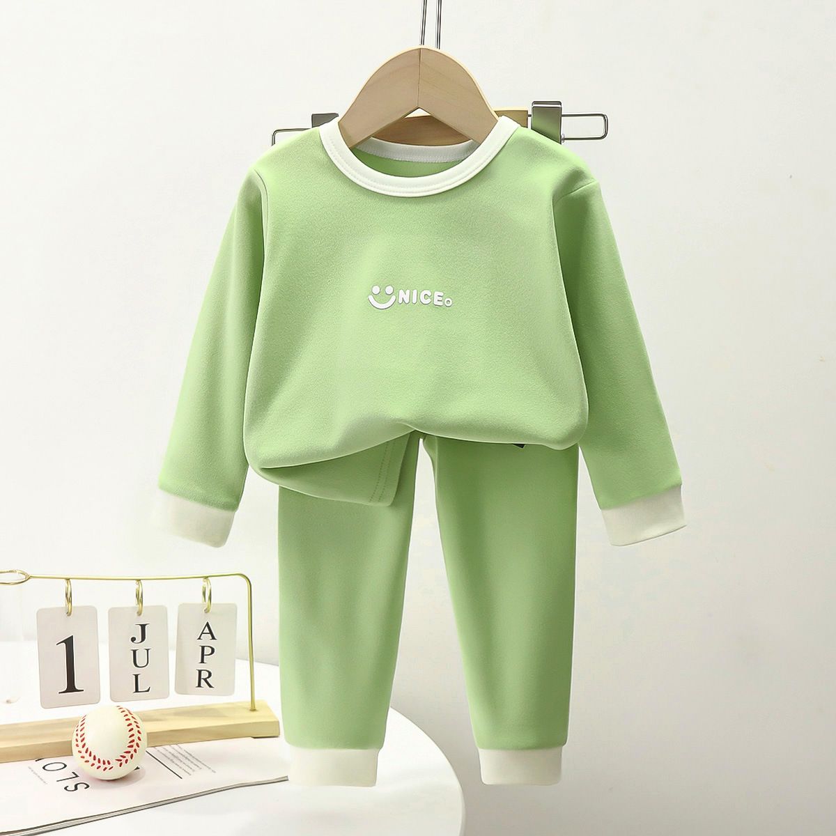 Autumn Girls' Long-Sleeve Casual Set Kids' Crewneck Letter Top with Pants Comfortable Loungewear Two-Piece Outfit