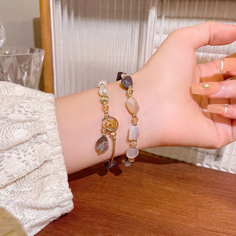 Double-layered imitation natural stone pearl bracelet for women, delicate design, light luxury girlfriend and versatile hand orn