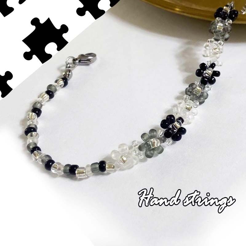 Elegant niche design, non-fading, frosted flowers, beaded handmade bracelets, women's simplicity