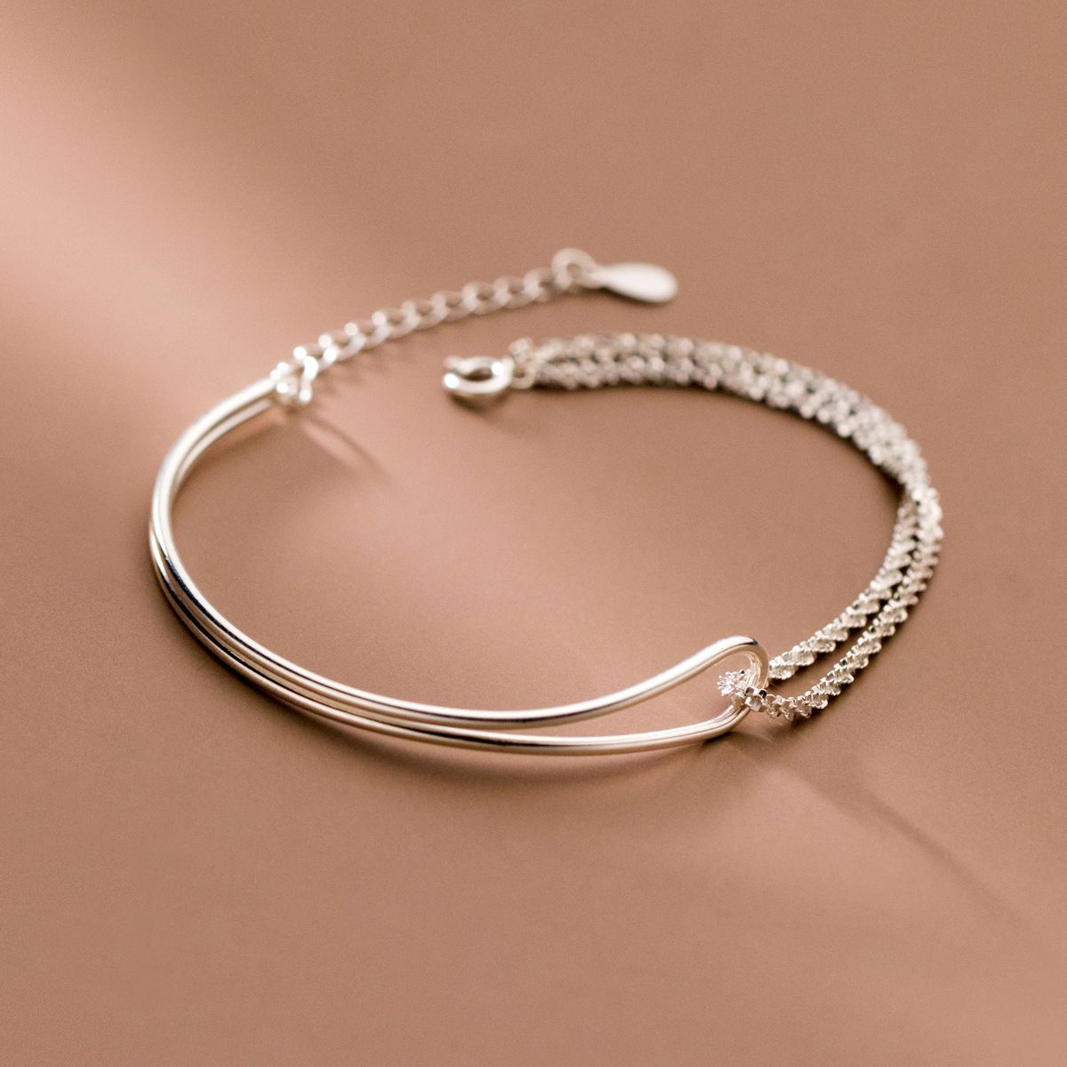 Double-layer elbow full of stars niche design bracelet women's simple fashion half bracelet half chain twist chain bracelet hand