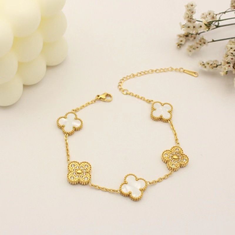 Exquisite 18k Gold Plated Zircon Four Leaf Clover Fashion Jewelry Set Girls Women