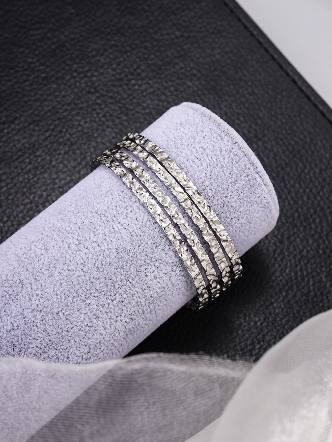 1 piece of stainless steel adjustable women's simple striped color retention wear-resistant fashionable Four rows bracelet