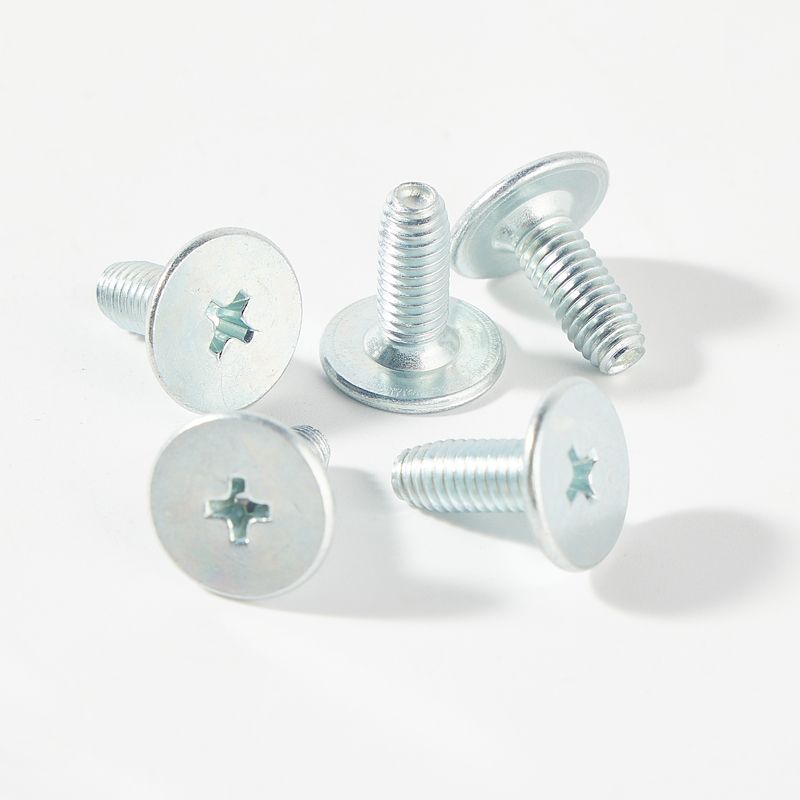 Flat head cross drive machine screw