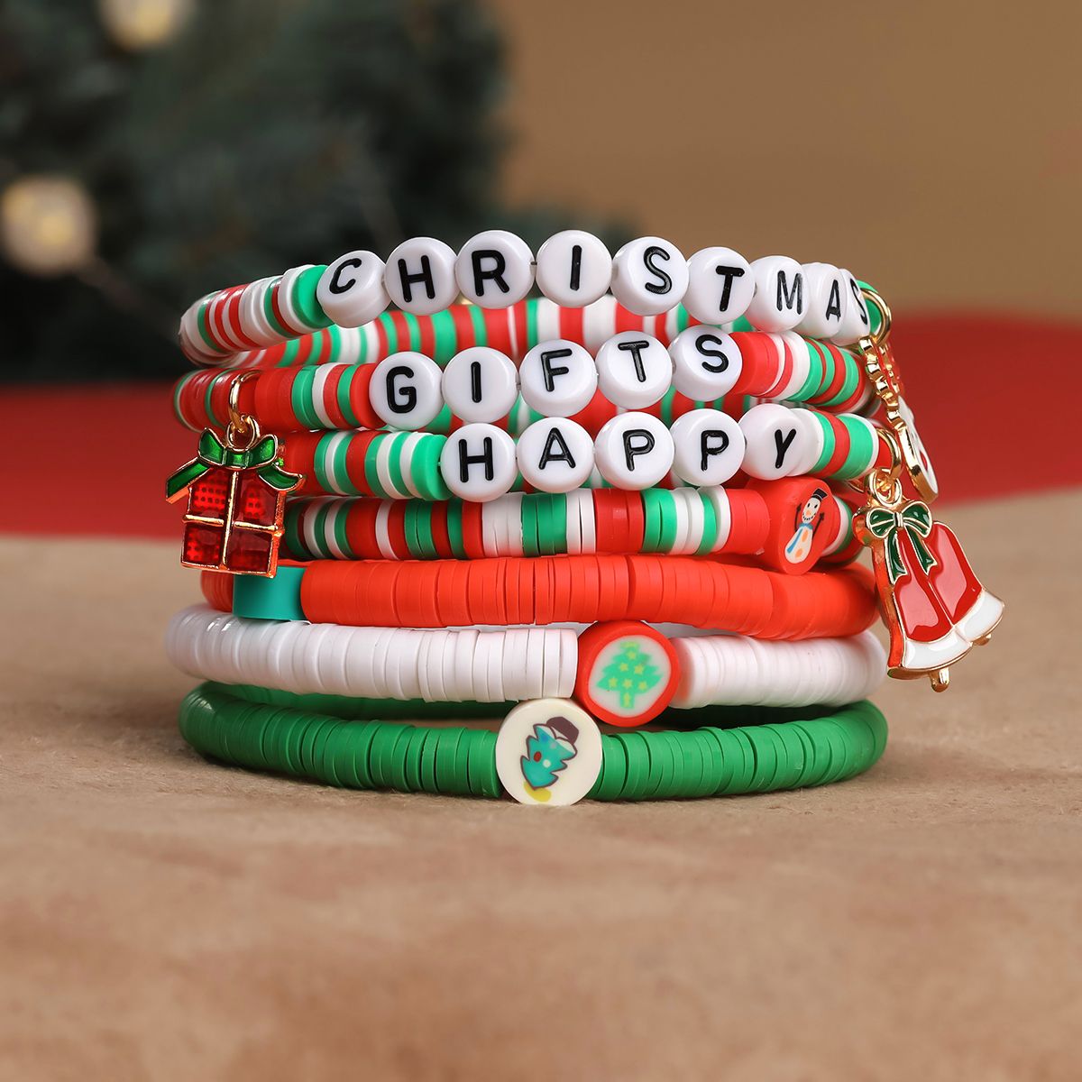 7-piece Christmas soft ceramic zinc zinc alloy gift box bell handmade bead elastic adjustable fashion bracelet set