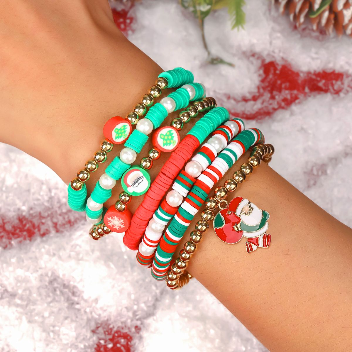 7 Pieces Christmas Soft Ceramic Zinc Alloy Santa Claus Handmade Beaded Elastic Adjustable Fashion Bracelet Set