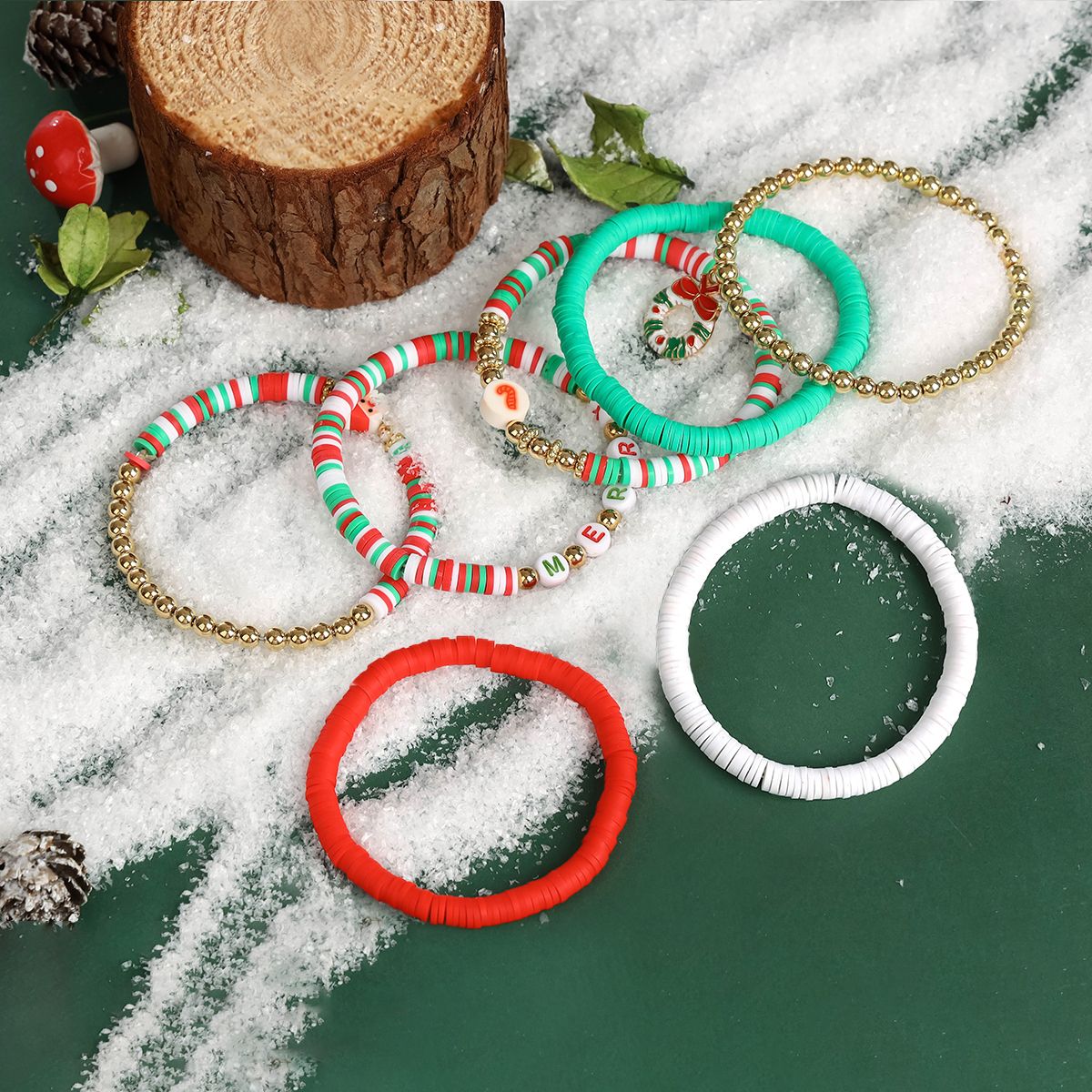 7 Pieces Christmas Soft Ceramic Zinc Alloy Wreath Alphabet Handmade Beaded Elastic Adjustable Fashion Bracelet Set