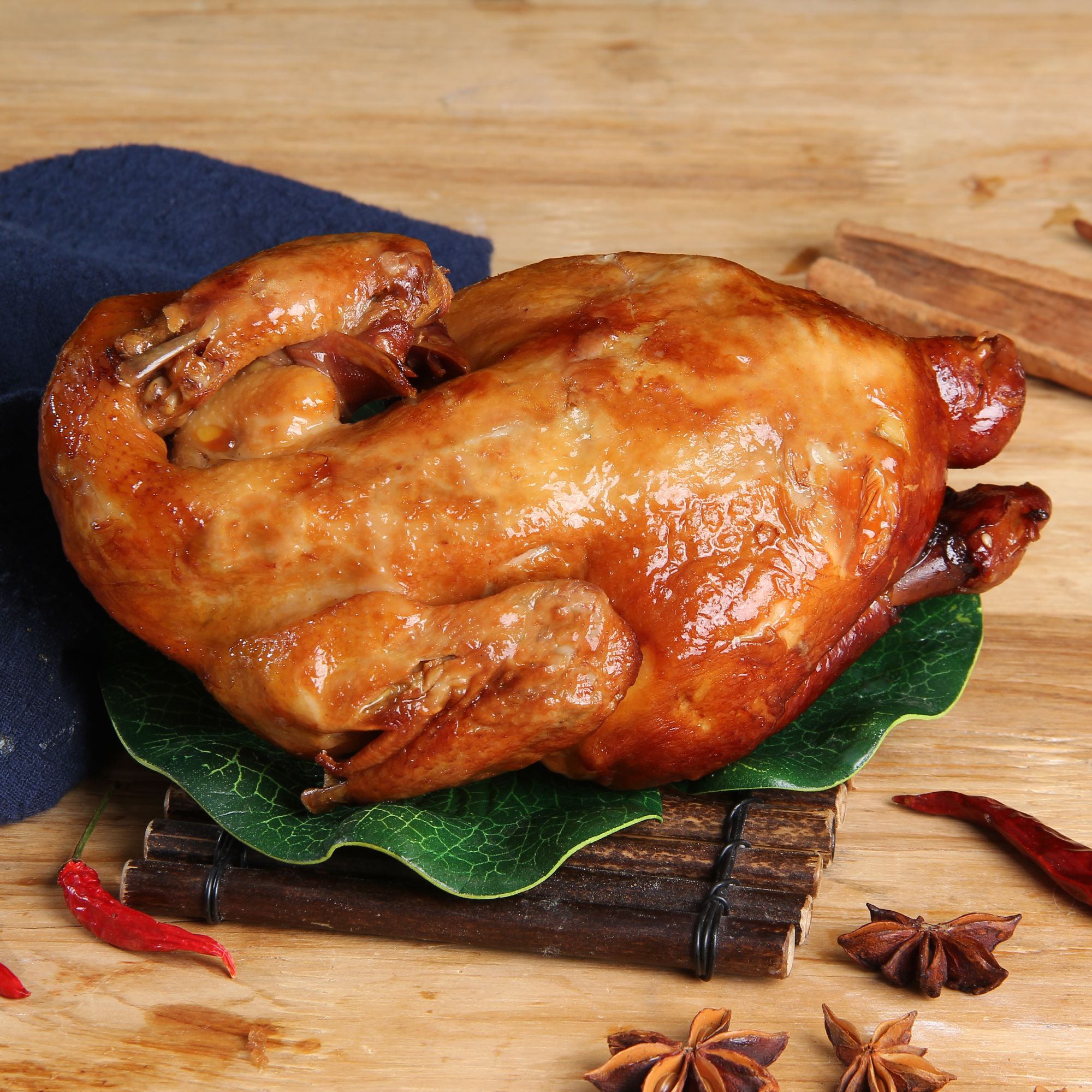 beggar's chicken open the bag to eat whole chicken