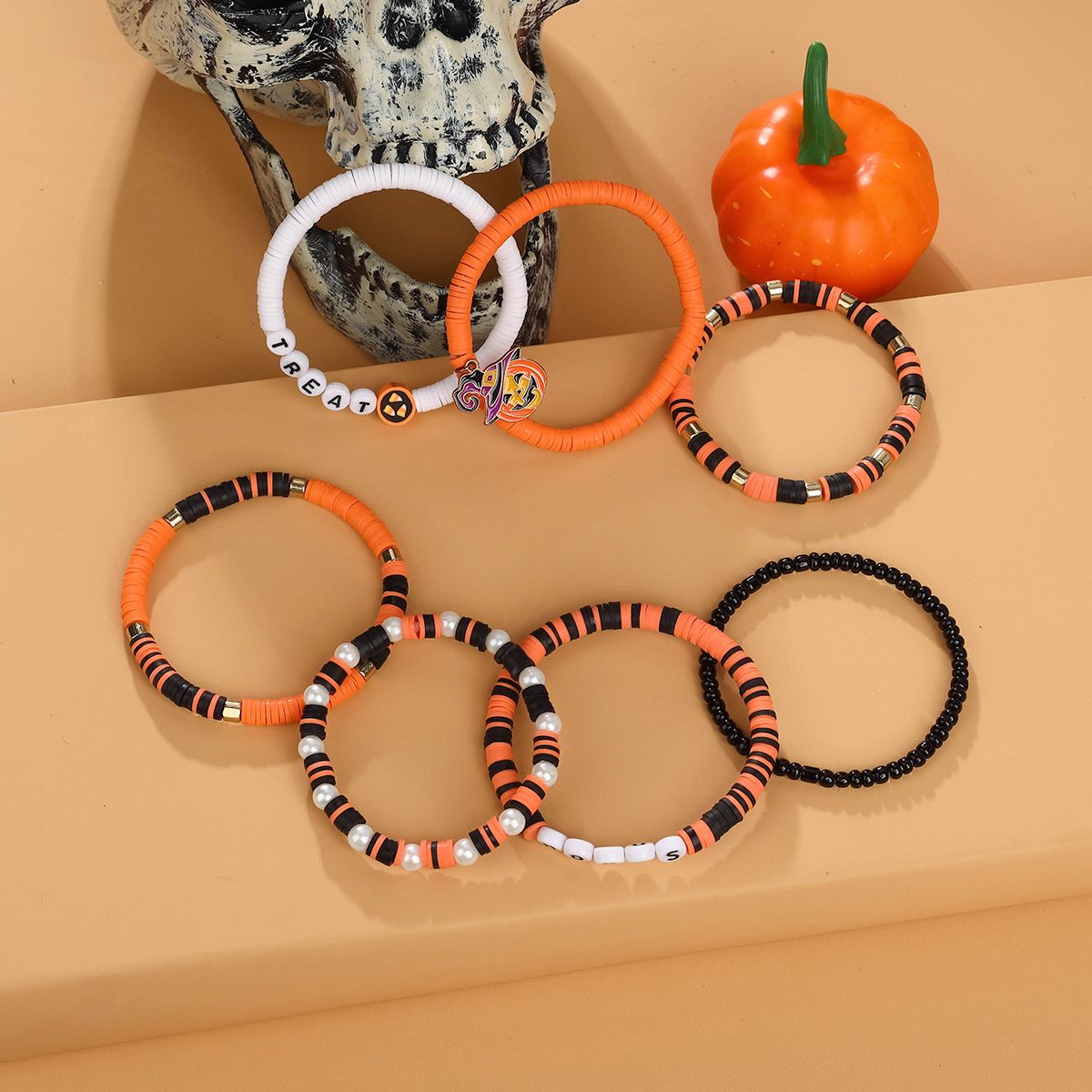 7 Pieces Halloween Soft Ceramic Zinc Alloy Pumpkin Alphabet Handmade Beaded Elastic Adjustable Fashion Bracelet Set