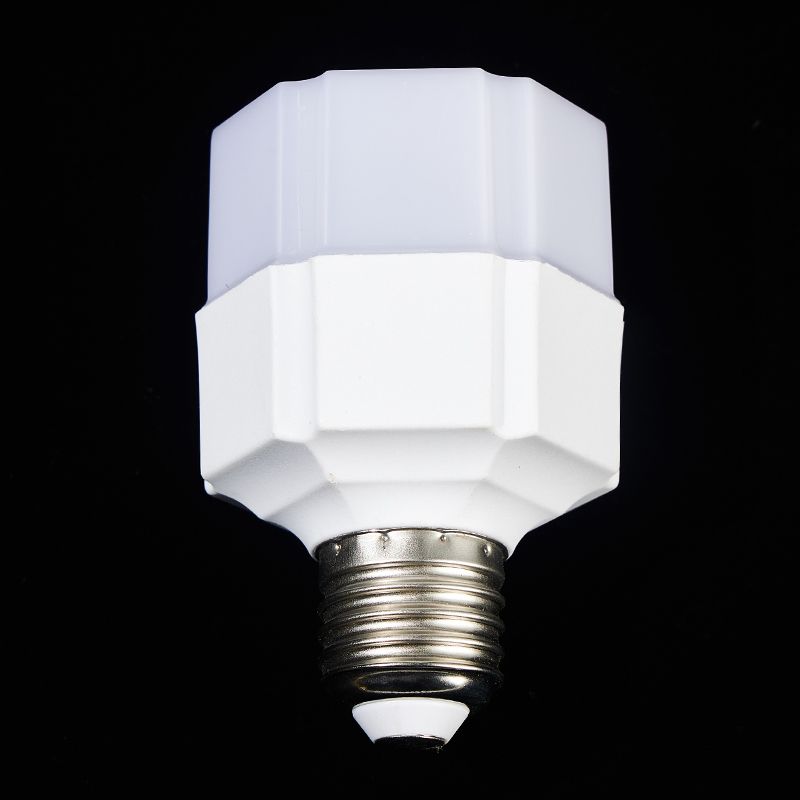 Newly Designed Led Detachable Emergency Light Bulb With Wide Voltage Dual Batteries