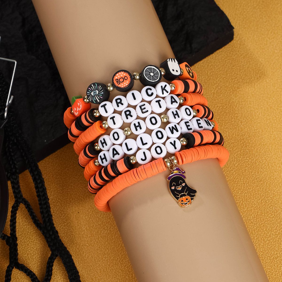 7 Pieces Halloween Soft Ceramic Zinc Alloy Ghost Pumpkin Alphabet Handmade Beaded Elastic Adjustable Fashion Bracelet Set