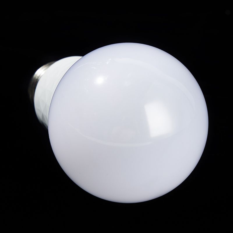 Energy Saving Light Intelligent Rechargeable Emergency Camping Led Bulb