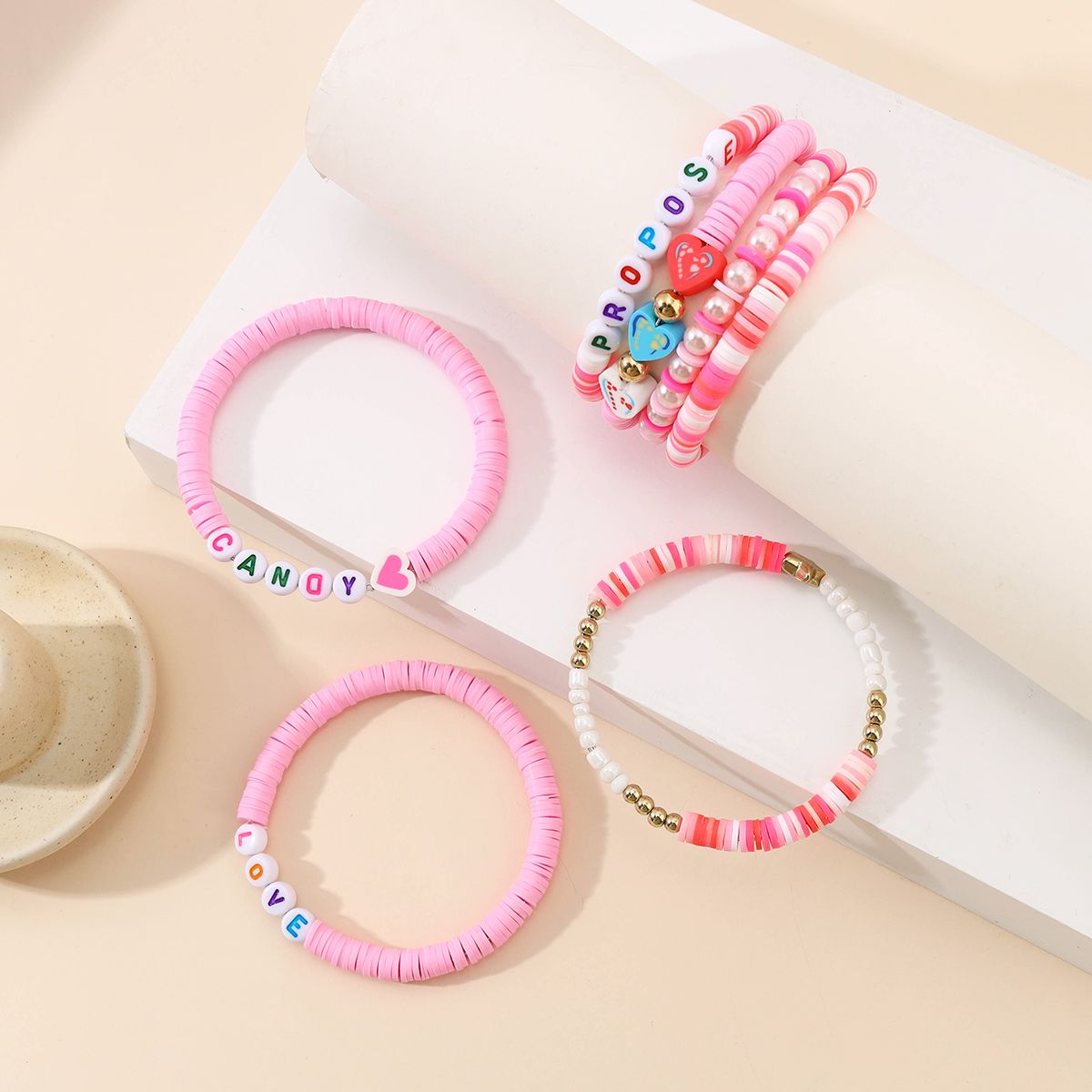 7 Pieces Valentine's Day Soft Ceramic Zinc Alloy Heart Alphabet Handmade Beaded Elastic Adjustable Fashion Bracelet Set