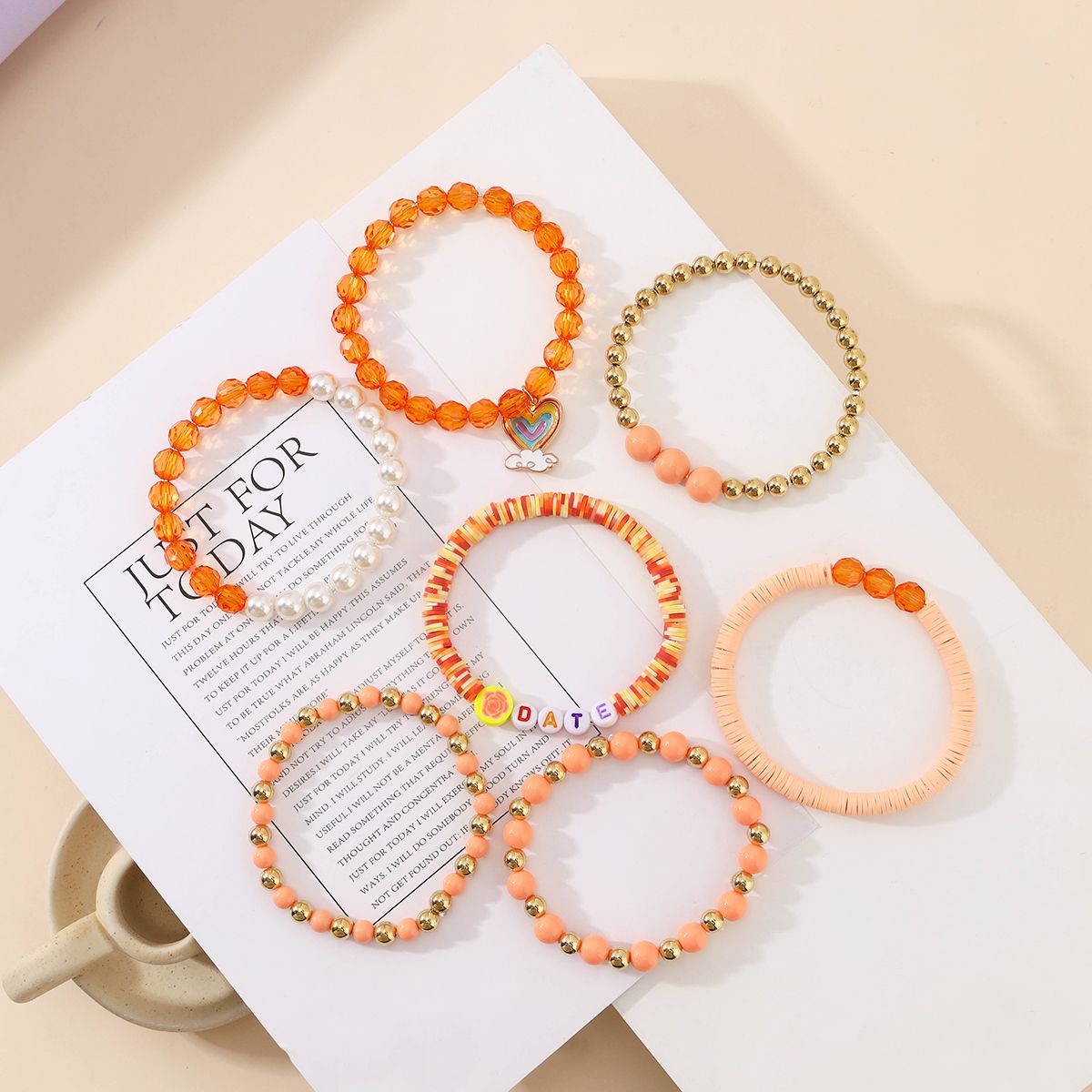 7 Pieces Valentine's Day Artificial Crystal Zinc Alloy Heart Handmade Beaded Elastic Adjustable Fashion Bracelet Set