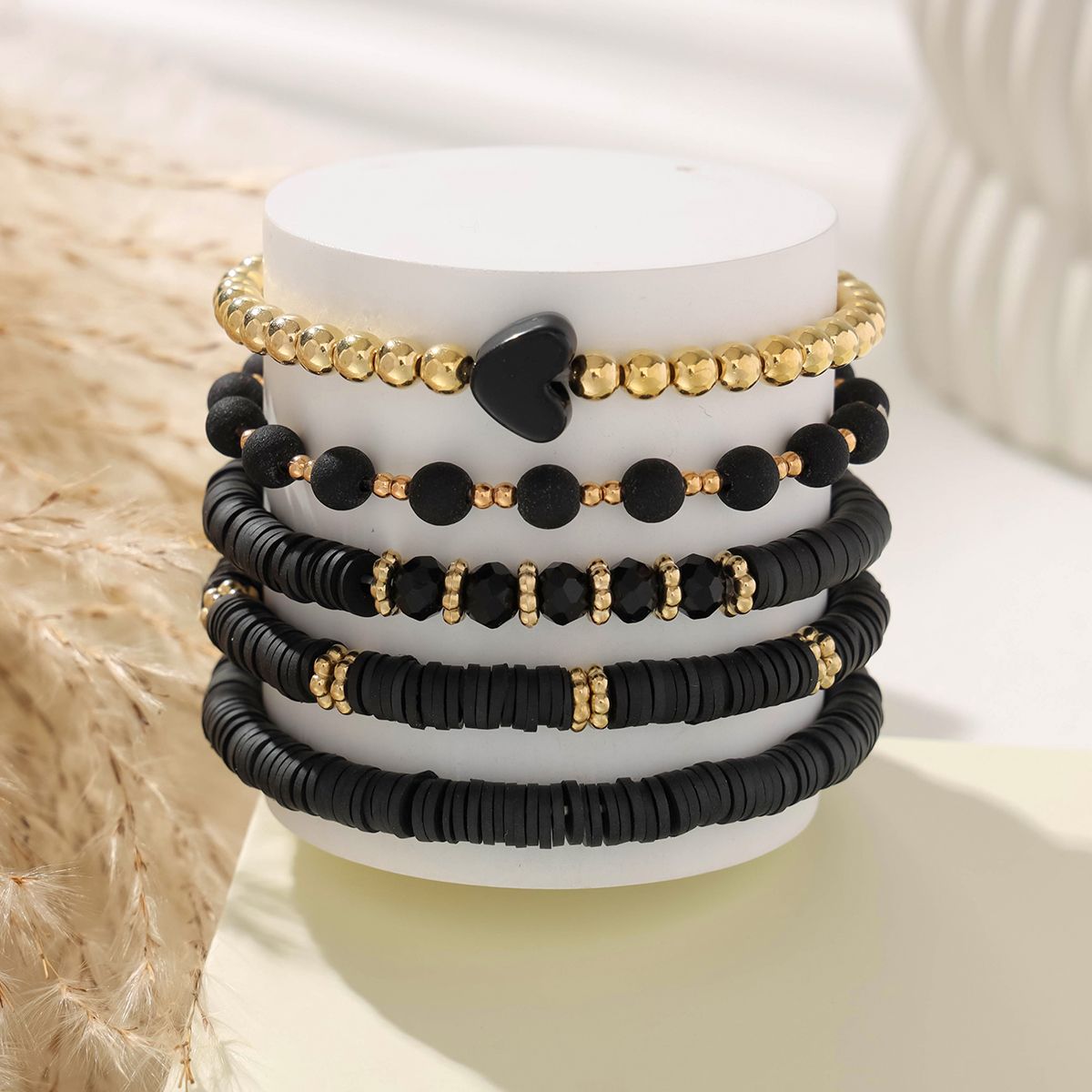 5 pieces Valentine's Day soft ceramic zinc alloy black heart handmade beads elastic adjustable fashion simple bracelet set