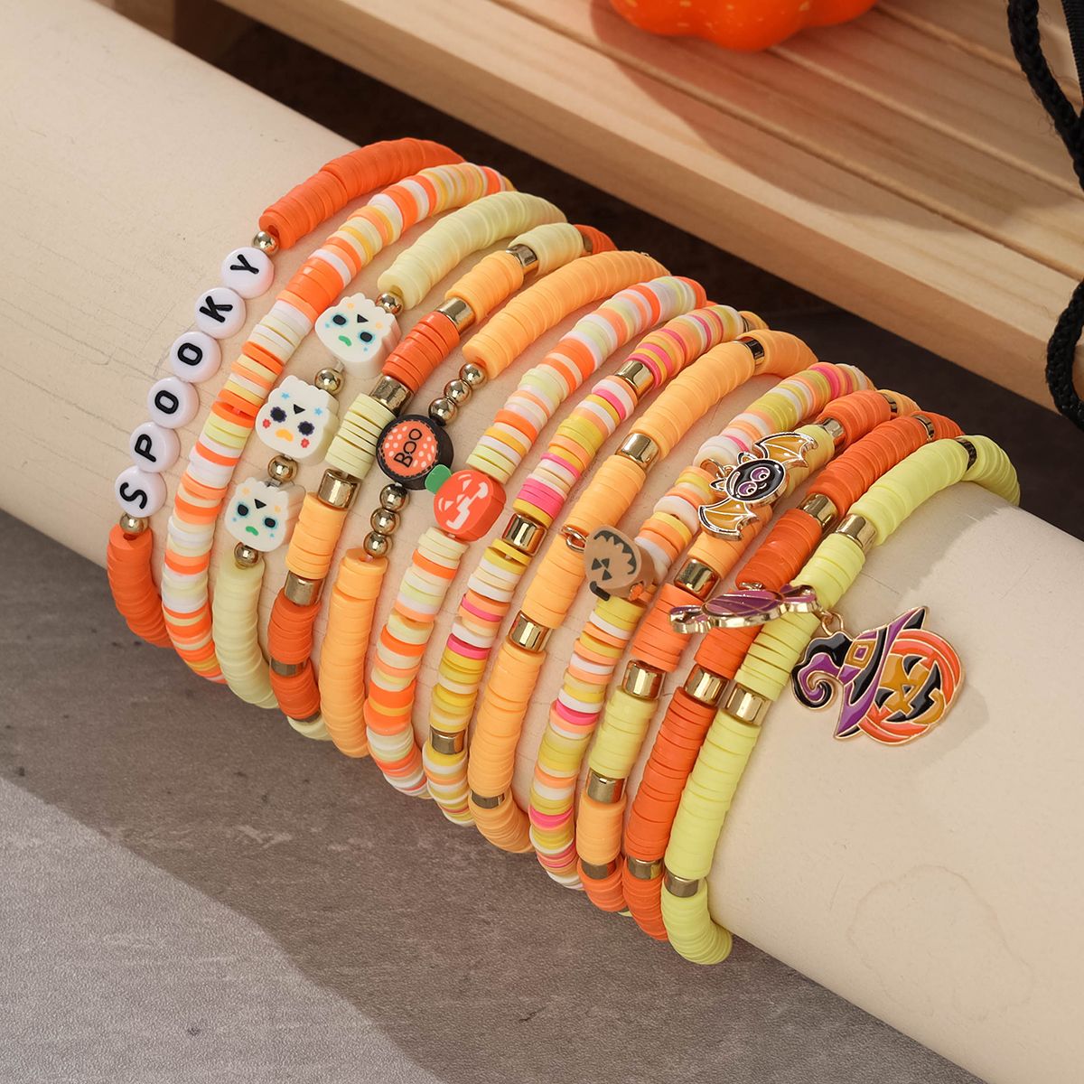 12 Pieces Halloween Soft Ceramic Zinc Alloy Pumpkin Handmade Beaded Elastic Adjustable Fashion Bracelet Set