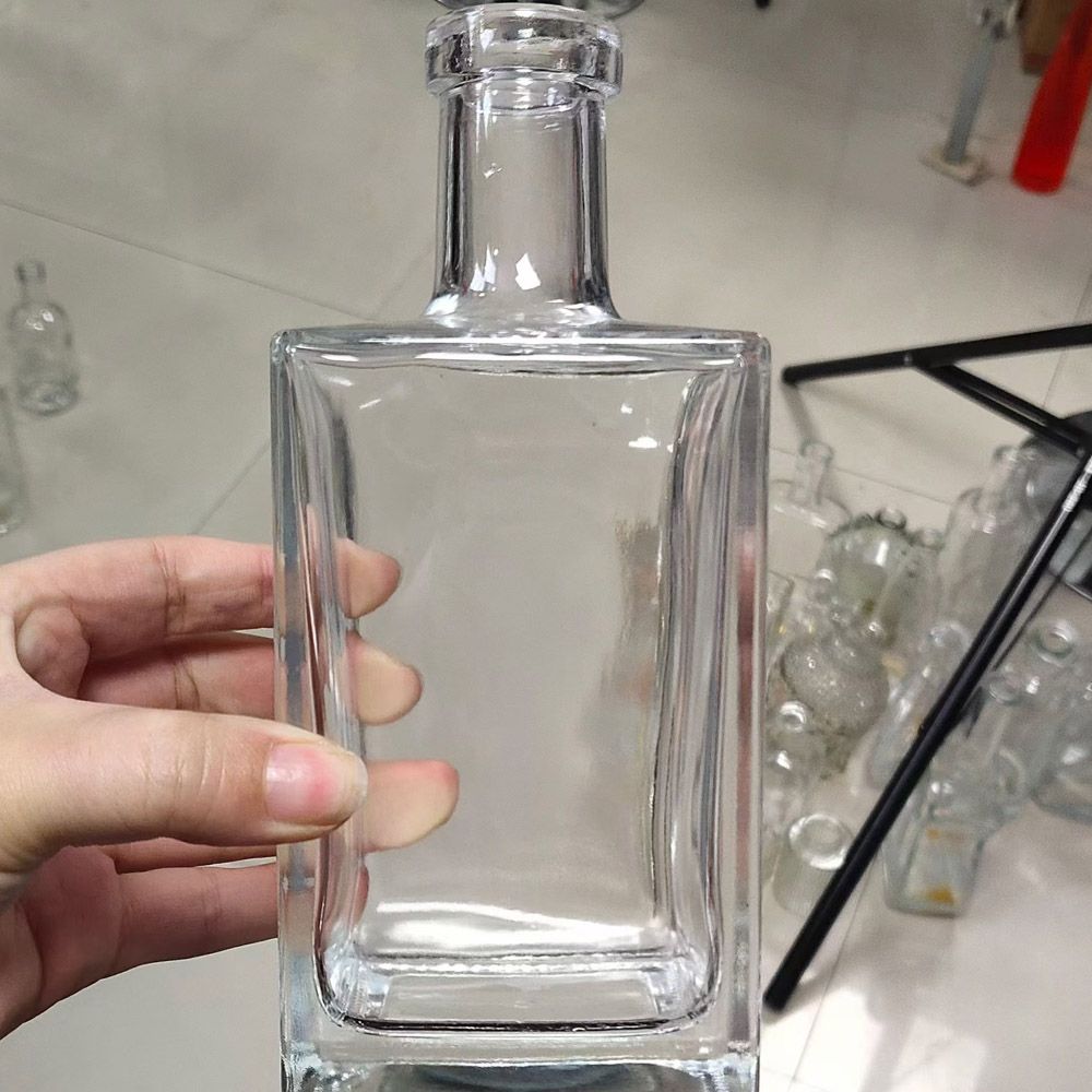 Factory wholesale Recyclable Rum tequila Vodka gin liquor Whiskey Glass Bottle With Co