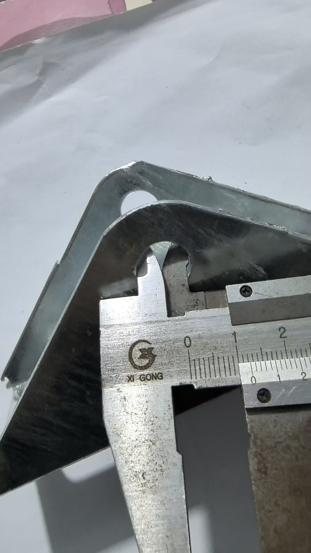 Hot-dip galvanized triangle