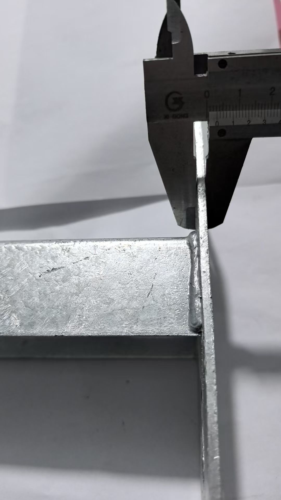 Hot-dip galvanized base