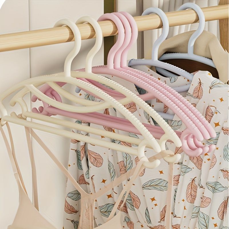 Household Plastic clothes hangers non-slip clothes hangers and clothes supports, wholesale semicircular thickened clothes dryin