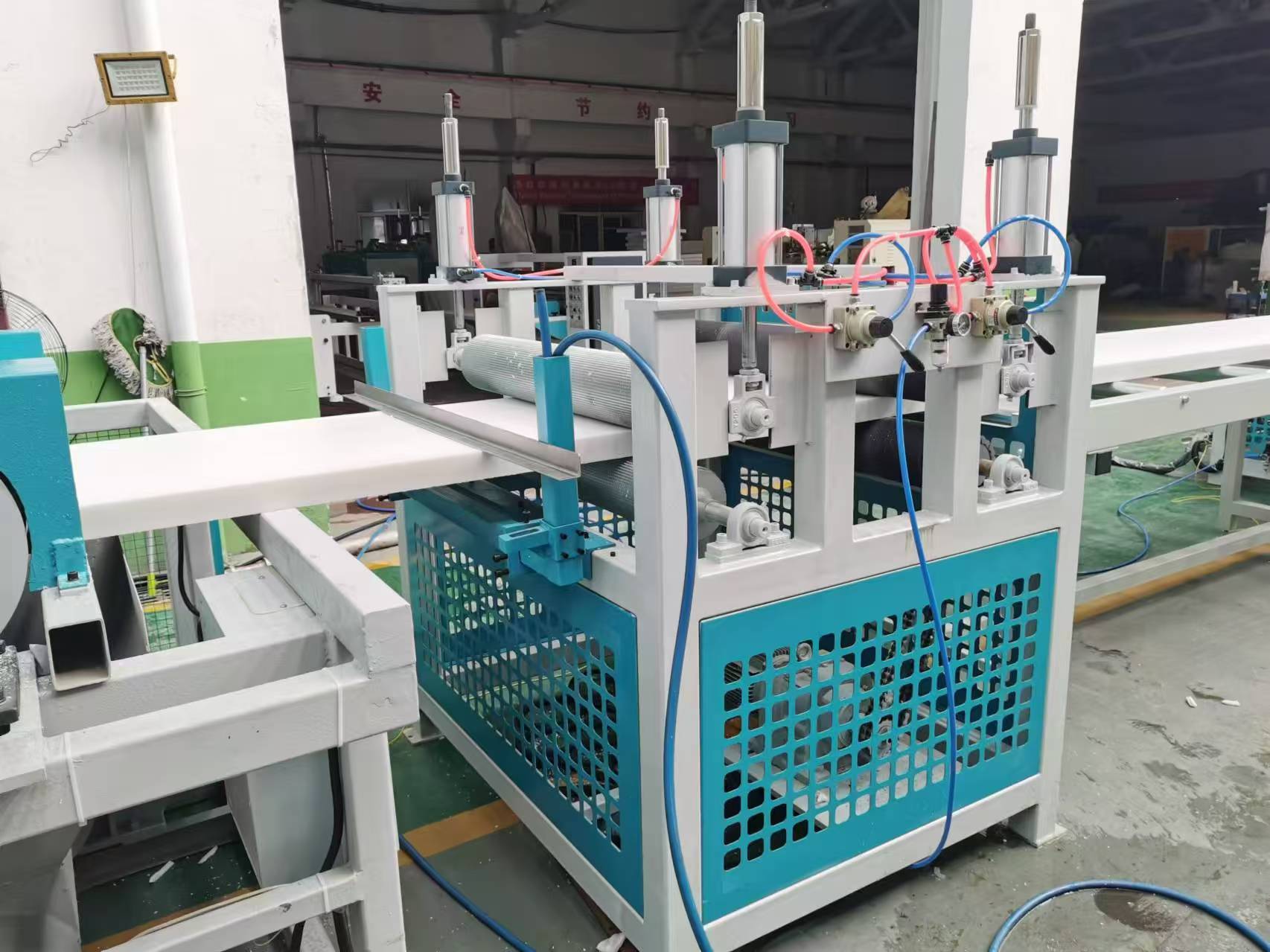 XPS Plastic Insulation Foam Sheet Extrusion Line PVC Foam Board Machine Polyurethane Foam Machine insulation board thermal insul