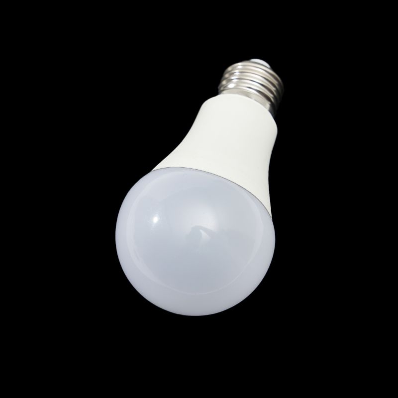 Wholesale LED lamp aluminumE27 screw white light energy-saving led bulb