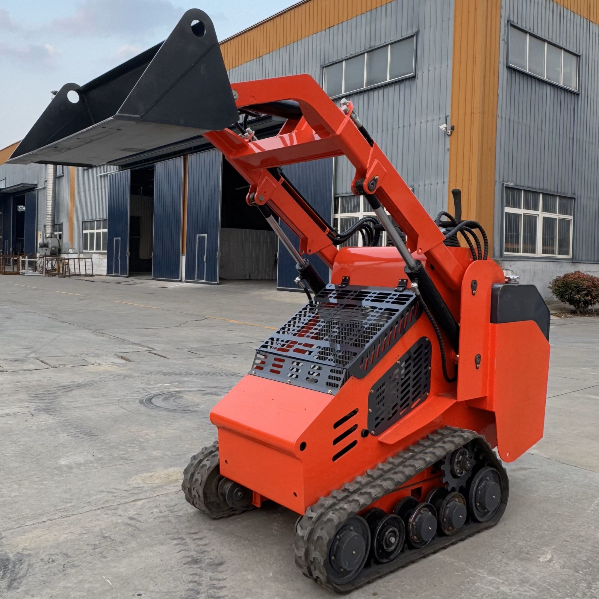 LADYS LA580 Mini Skid Steer Loader EPA /CE /Euro 5 Diesel Engine Kubota Skid Steer Loader High Quality With Attachments