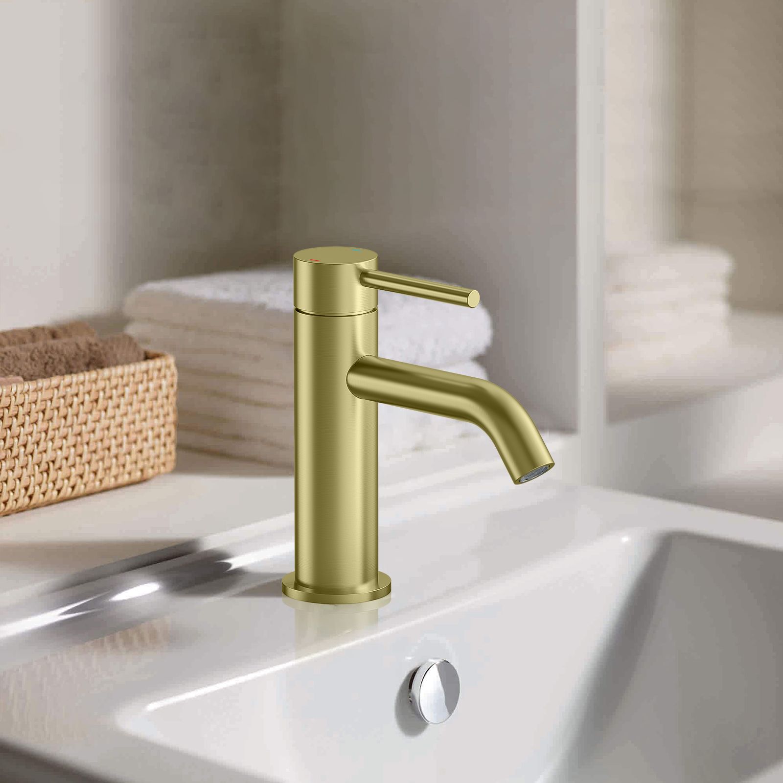 Circular Single Hand Wash Basin Faucet Made Of Solid Brass Construction AB000004BG