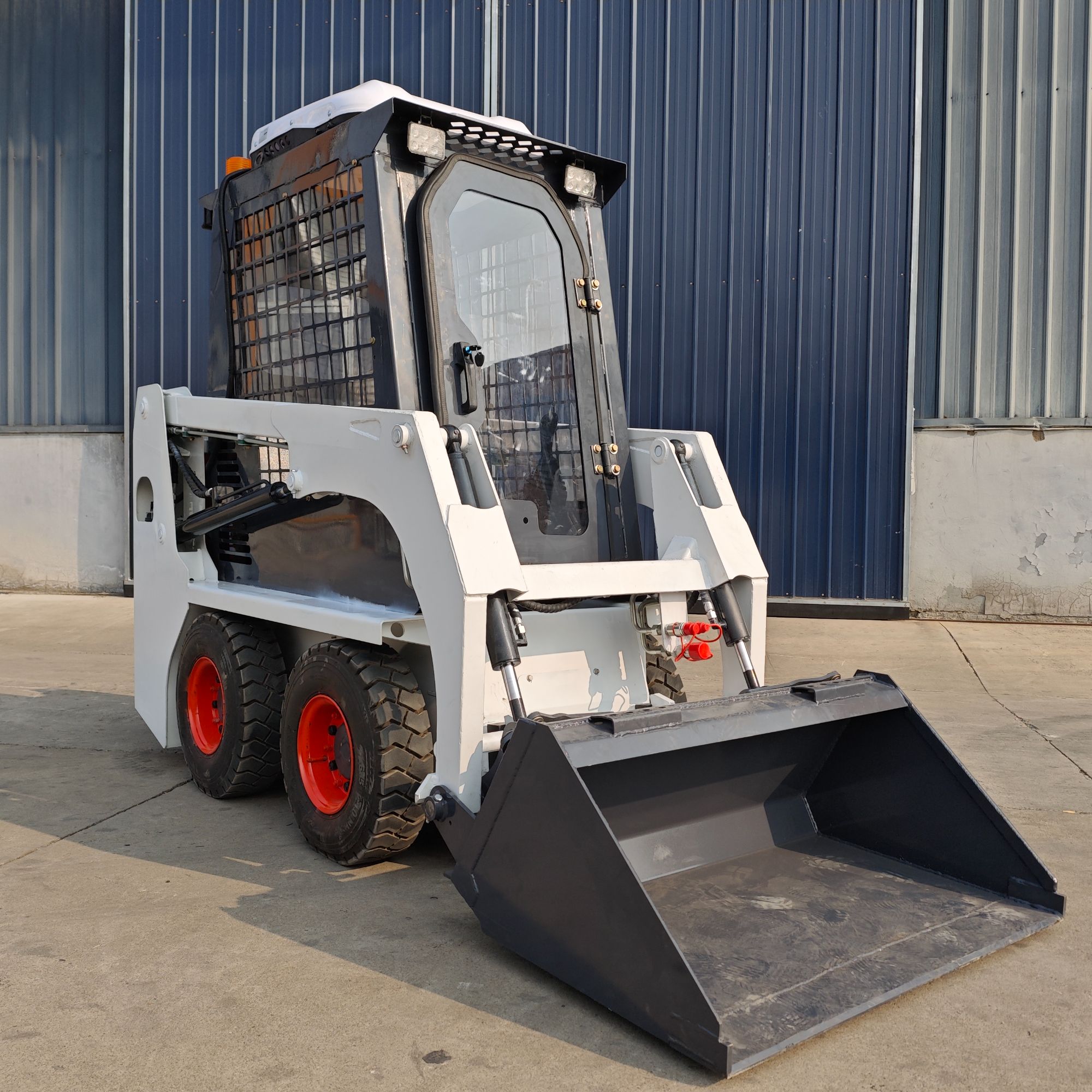 Mini Skid Steer Loader Fast Delivery CE/EPA/Euro 5 Crawler Diesel Engine Mini Skid Steer Loader For Sale