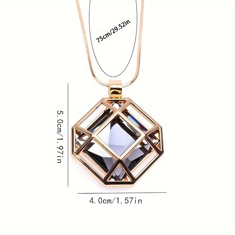 Spring New Simple Fashion Square Hollow Sweater Chain Necklace Clothes Accessories Pendant