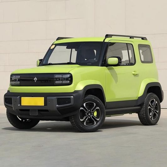 Wuling Baojun Yueye Flagship Edition New Energy Vehicles 303km Long Range 68HP Mini Electric Used Car for Adults