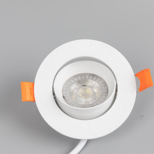 The deep anti-glare downlight effectively reduces visual glare for a better relaxed bedroom atmosphere