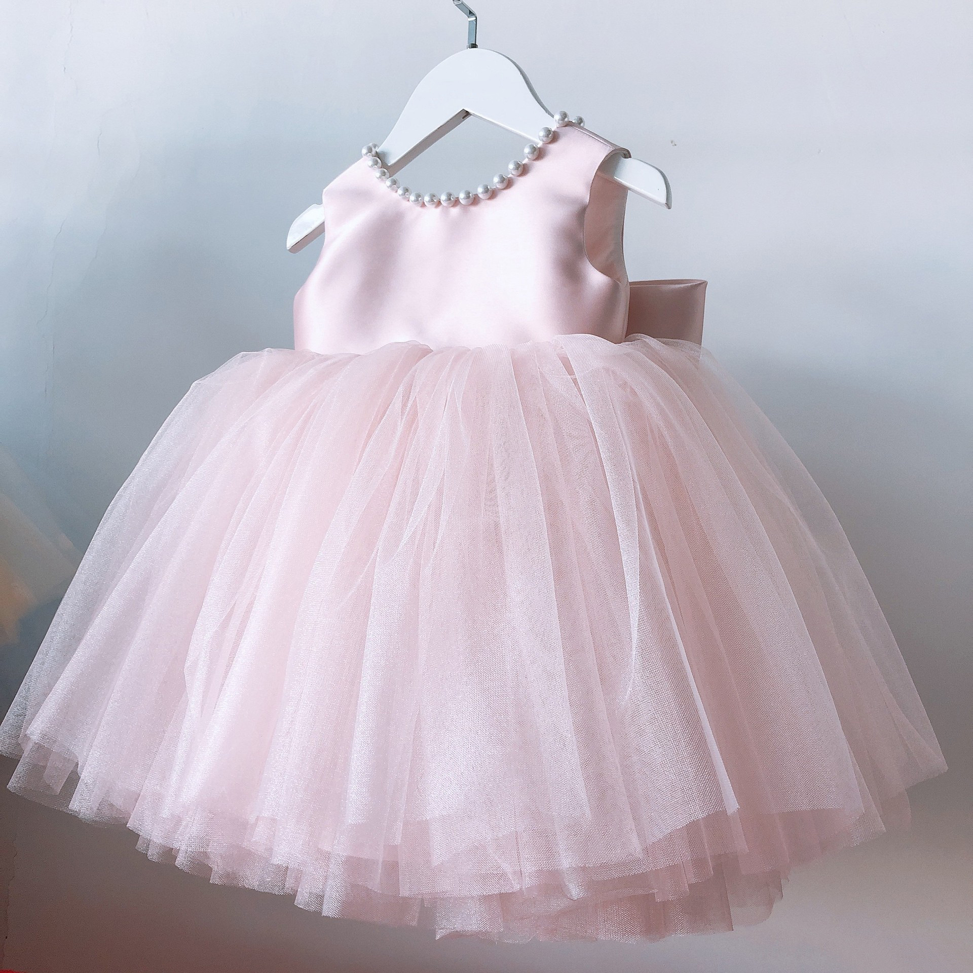 Children's dress pink sweet backless bow girl baby's first birthday dress fluffy girl princess dress