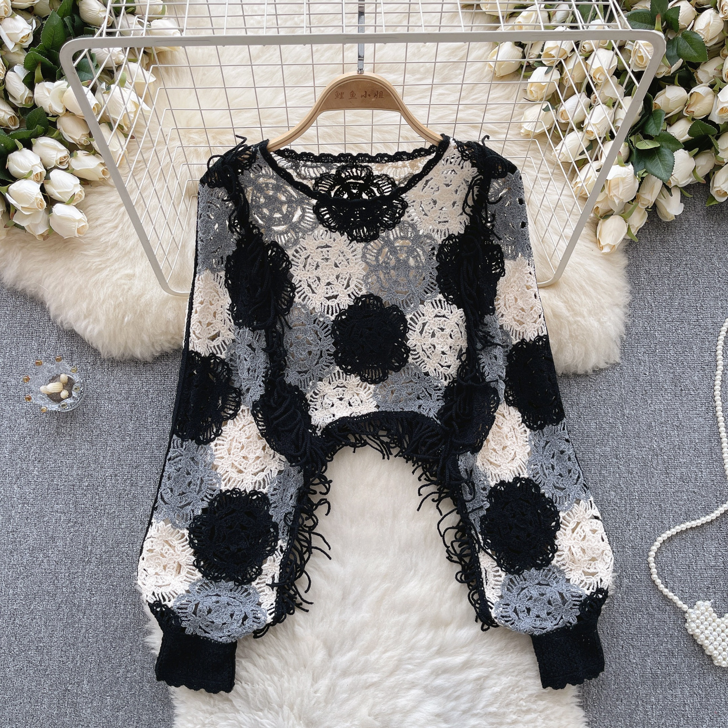 Vintage women's fashion knitwear summer Autumn crochet flower hollowed-out fringe sweet sweater knitted top