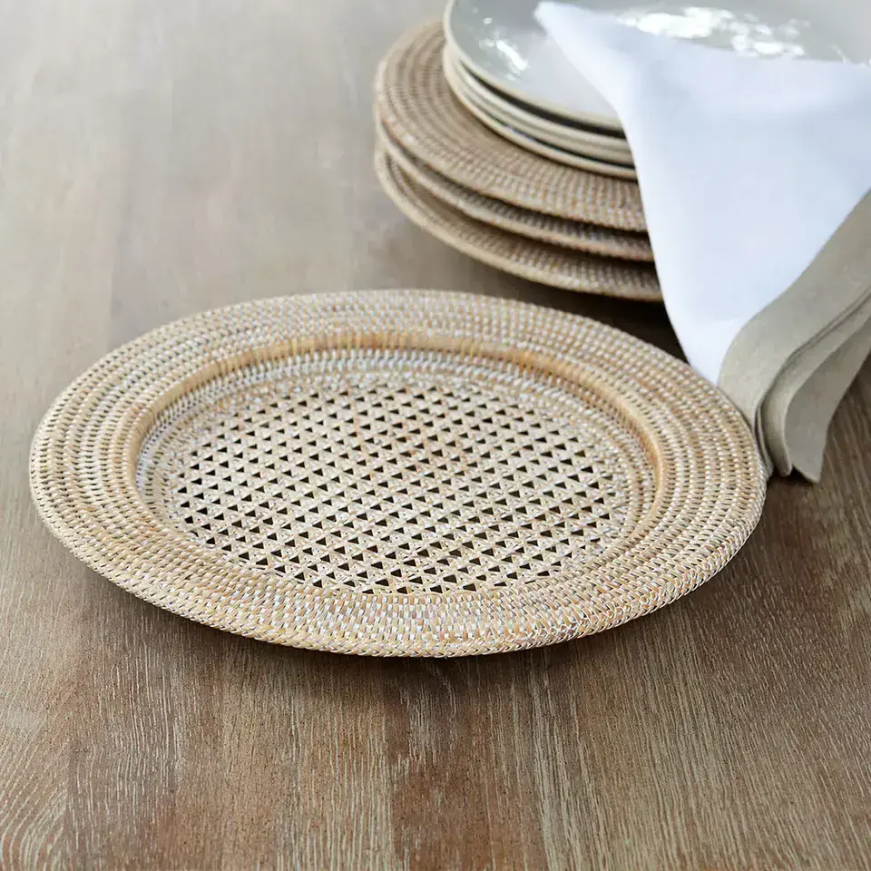 Hot sale rattan charger plate snowflake shaped wedding wicker bamboo placemat handmade wholesale products table decoration