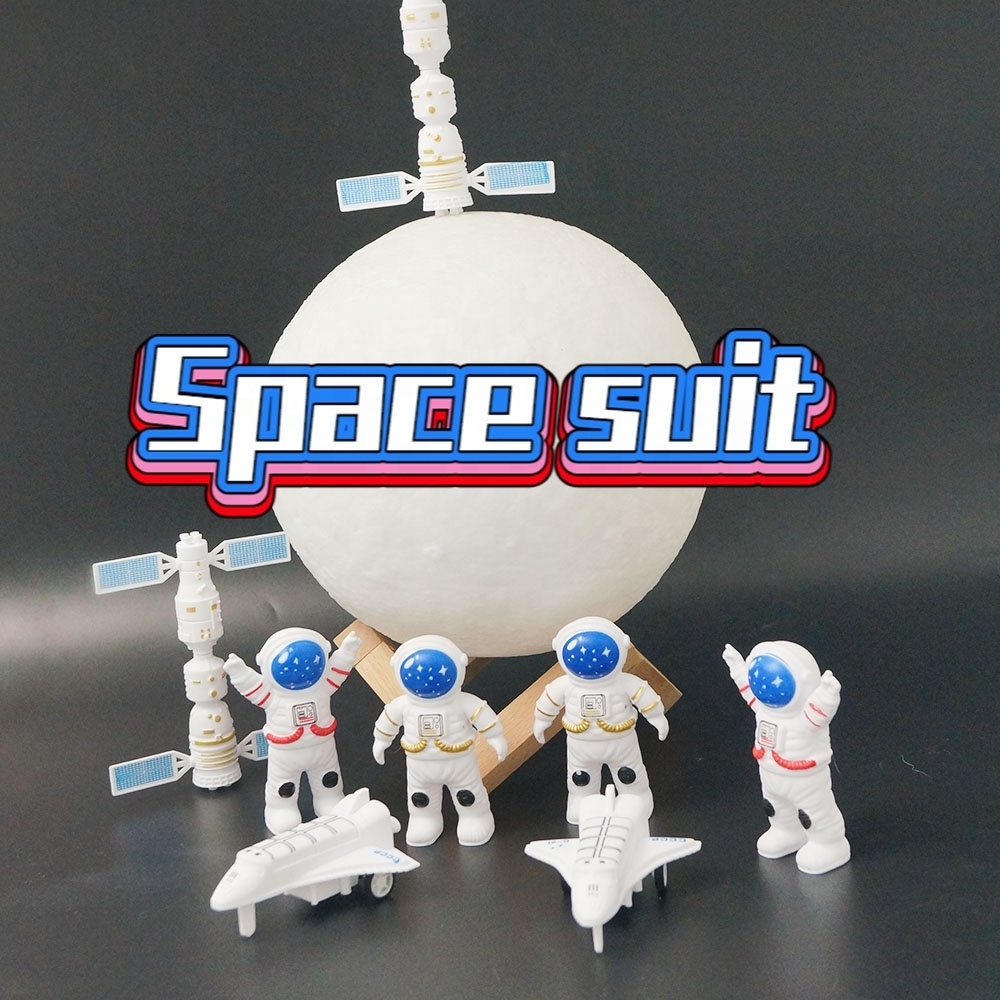 Desktop Creative Gifts Plastic Crafts Astronaut toys cake decorating supplies