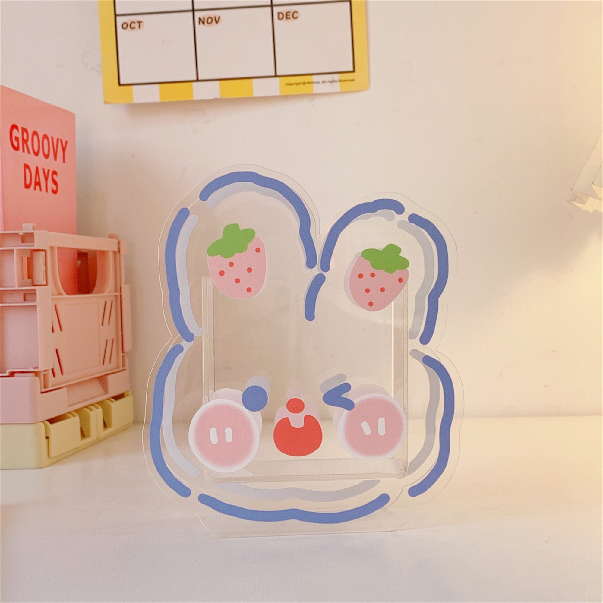 Custom Shape Acrylic Pencil Cup Children Stationery Organizer cute pen holder Pencil Container