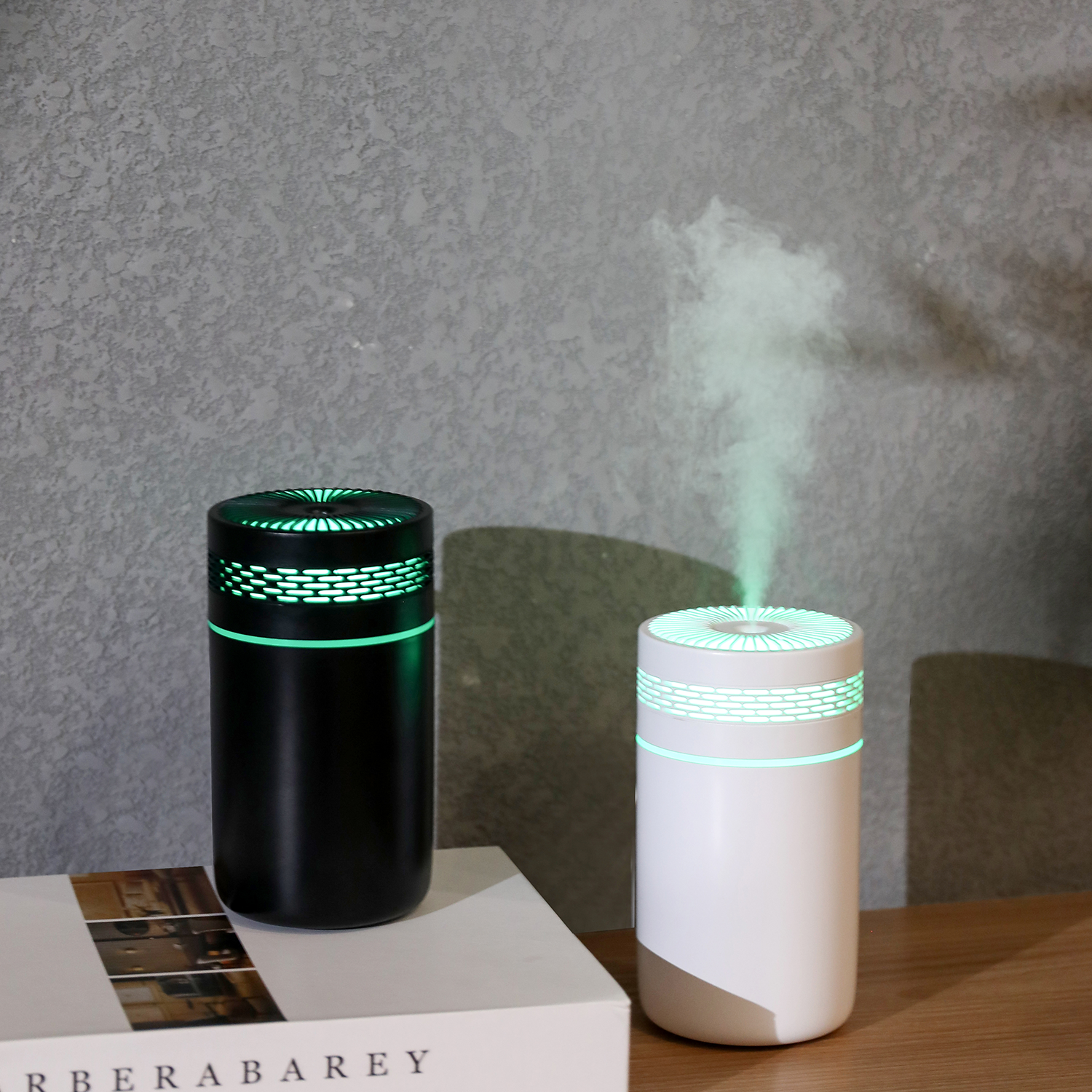 Hot Sell Portable Usb  Hotel Essential Aroma Oil Diffuser Spray Mist Colorful Cool  Mini Usb Car Humidifier