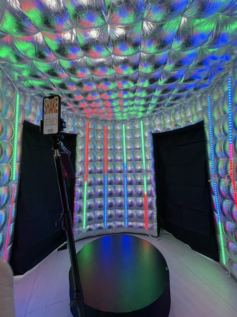 LED Lights Portable Mirror 360 Photo Booth App Controlled Back Drops For 360 Photo Booth For Events Photo 360 Booth