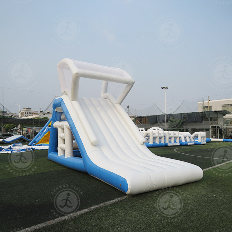 Factory Wholesale Water Toys Inflatable Water Park Floating Dock Swimming Yacht Platform Island Slide Combo Water Floating Slide