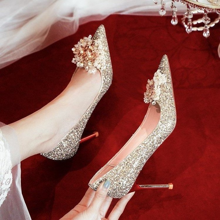 Ladies Elegant Shiny Gold Pencil High Heels Height-Increasing Solid Pattern for Autumn Sexy Bridal Wedding Gowns Shoes