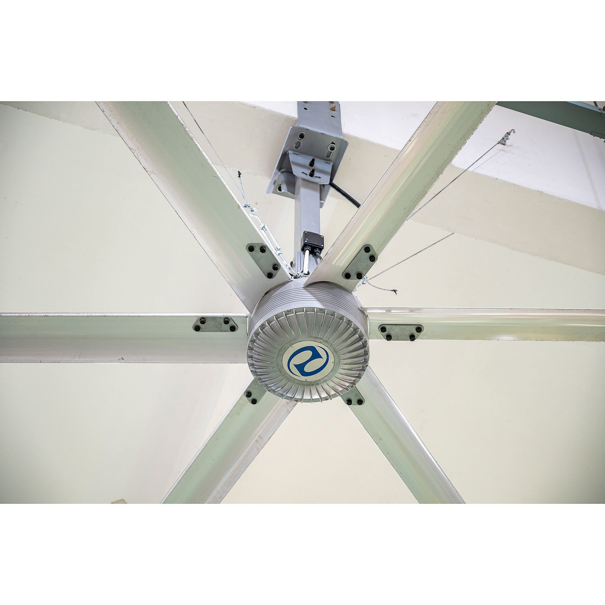 7.3M low speed 55RPM direct drive motor HVLS Fans with IP66 controller