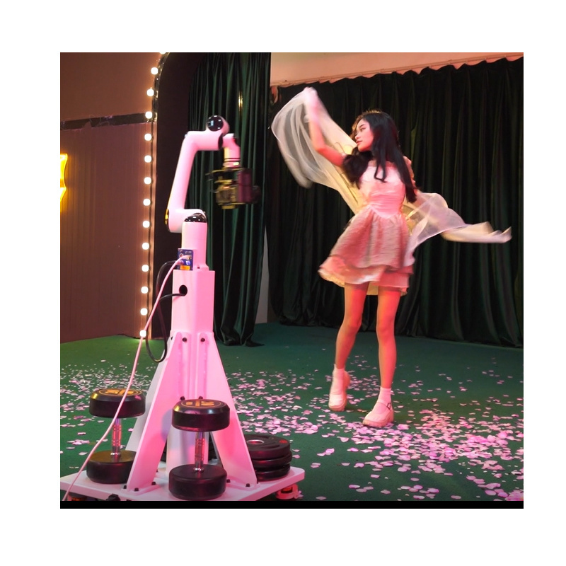 Motorized remote photographic equipment photo robot robotic arm camera photobooth for filmmaking