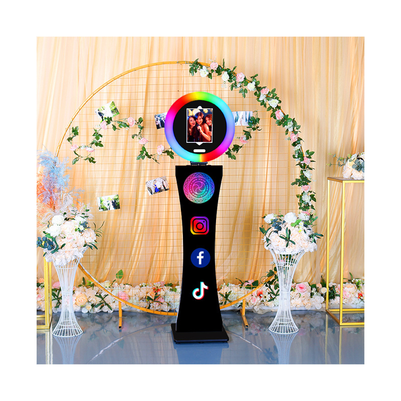 Portable ring light ring vending machine rotating spinning roamer photobooth kiosk 12.9 ipad photo booth stand