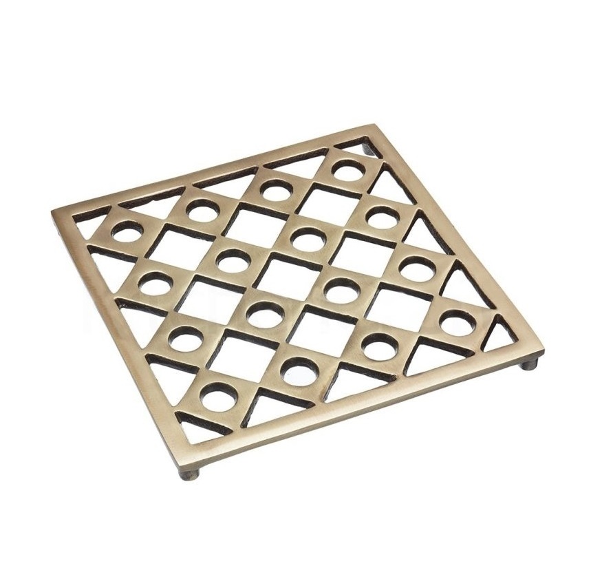 Brass Leaves Design Trivet for Table Top Decoration Use Mats And Pads With Premium Quality Trivet