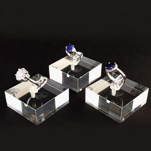 upscale presentation lucite rings displays glossy jewelry show stand