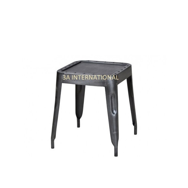 Best Quality Metal used Stainless Steel Bar Stool For Living Room Use Furniture Ware Stool Comfortable To Sit At Low Price