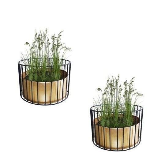 Garden Outdoor Decoration Plant Pots with Stand Gold Plated Finishing Floor Planters Farmhouse Gallery Metal Planter