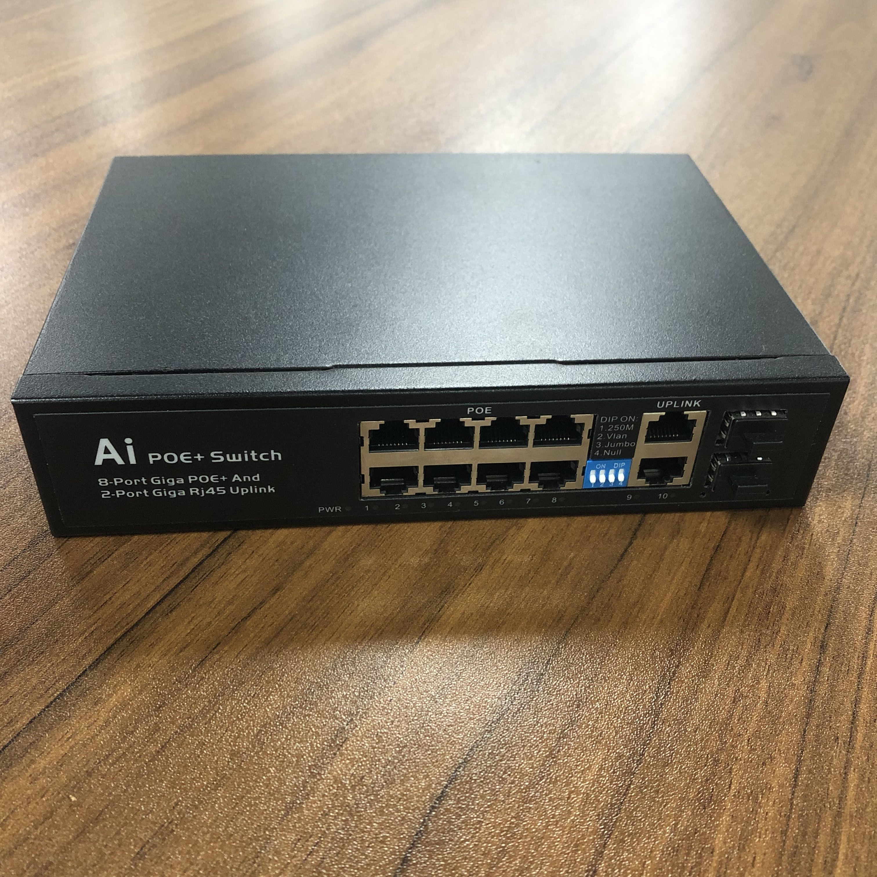 12  port PoE with 8 UTP  2 * 10 / 100 / 1000Base reverse gigabit 8 port poe switch