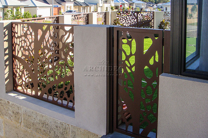 decorative aluminum garden fence